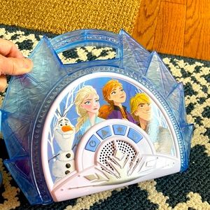 Disney kid’s Frozen music box with Mike